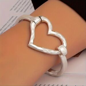Heart Design Bracelet, Silver Color
